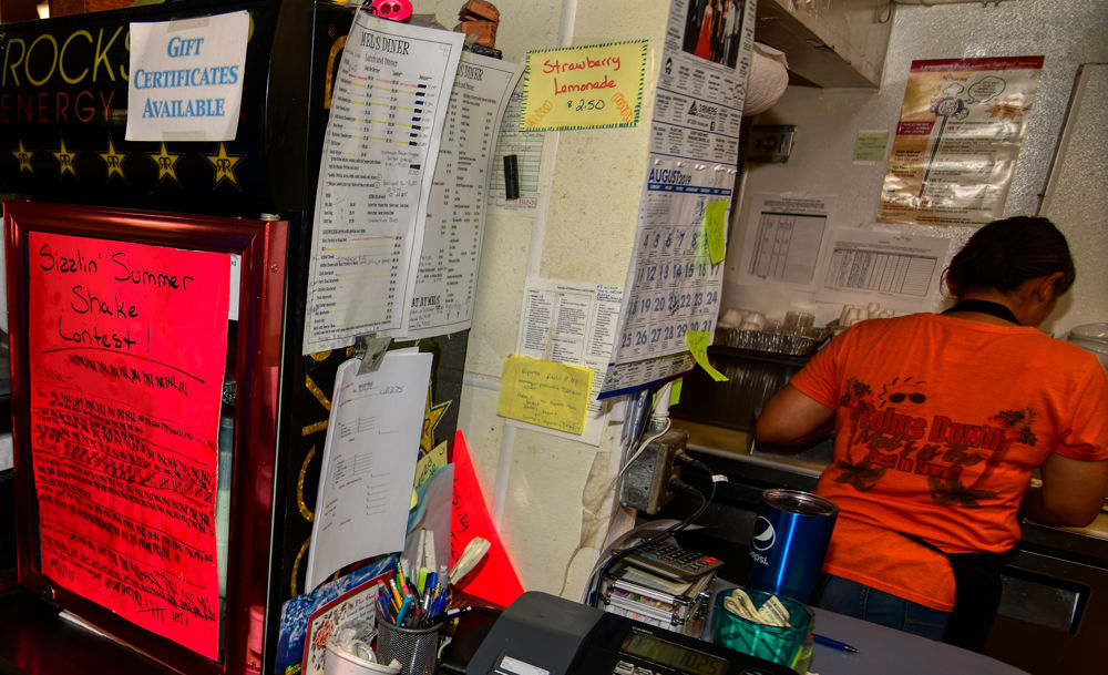 10002019-08-21-Mels-Diner-StoryDSC_5558.jpg